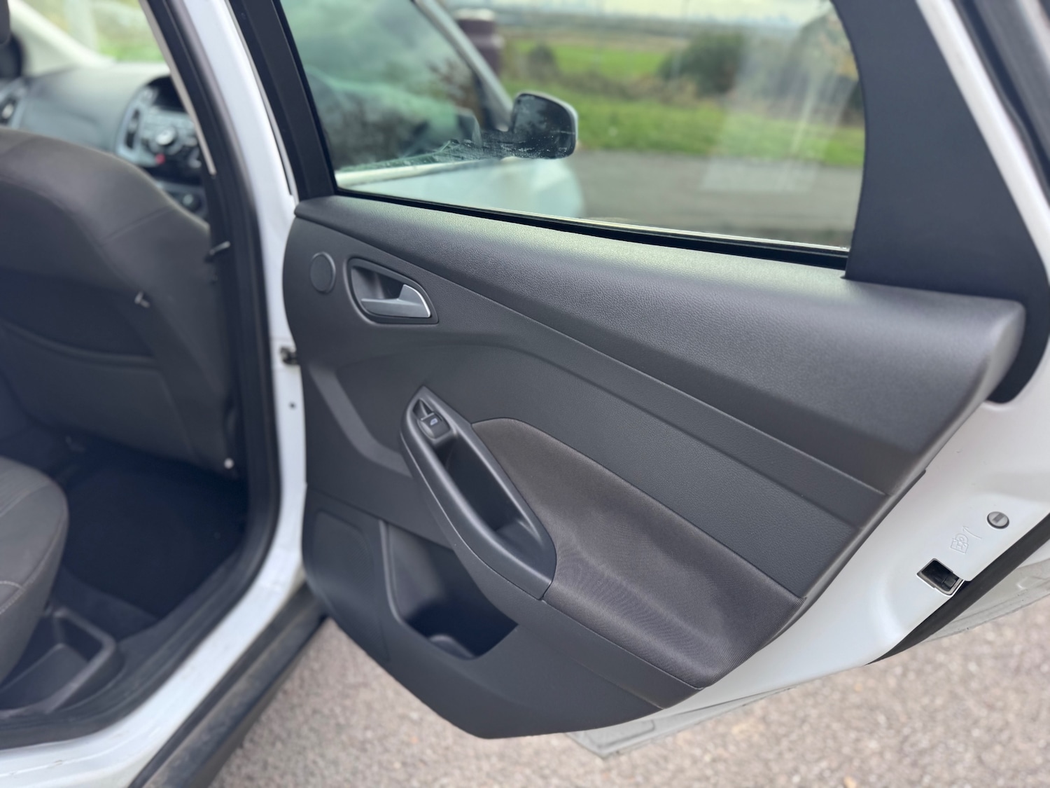 Used Ford Focus 2012 for sale - 76507854: Photo 19