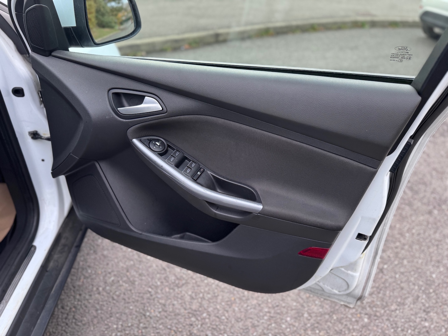 Used Ford Focus 2012 for sale - 76507854: Photo 25