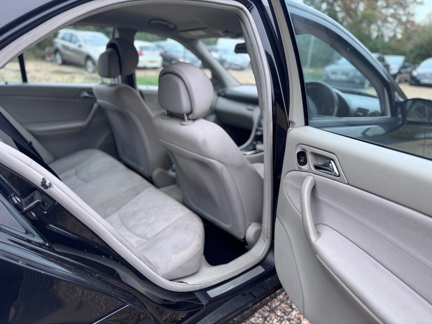 Used Mercedes-Benz C Class 2007 for sale - 76340372: Photo 17