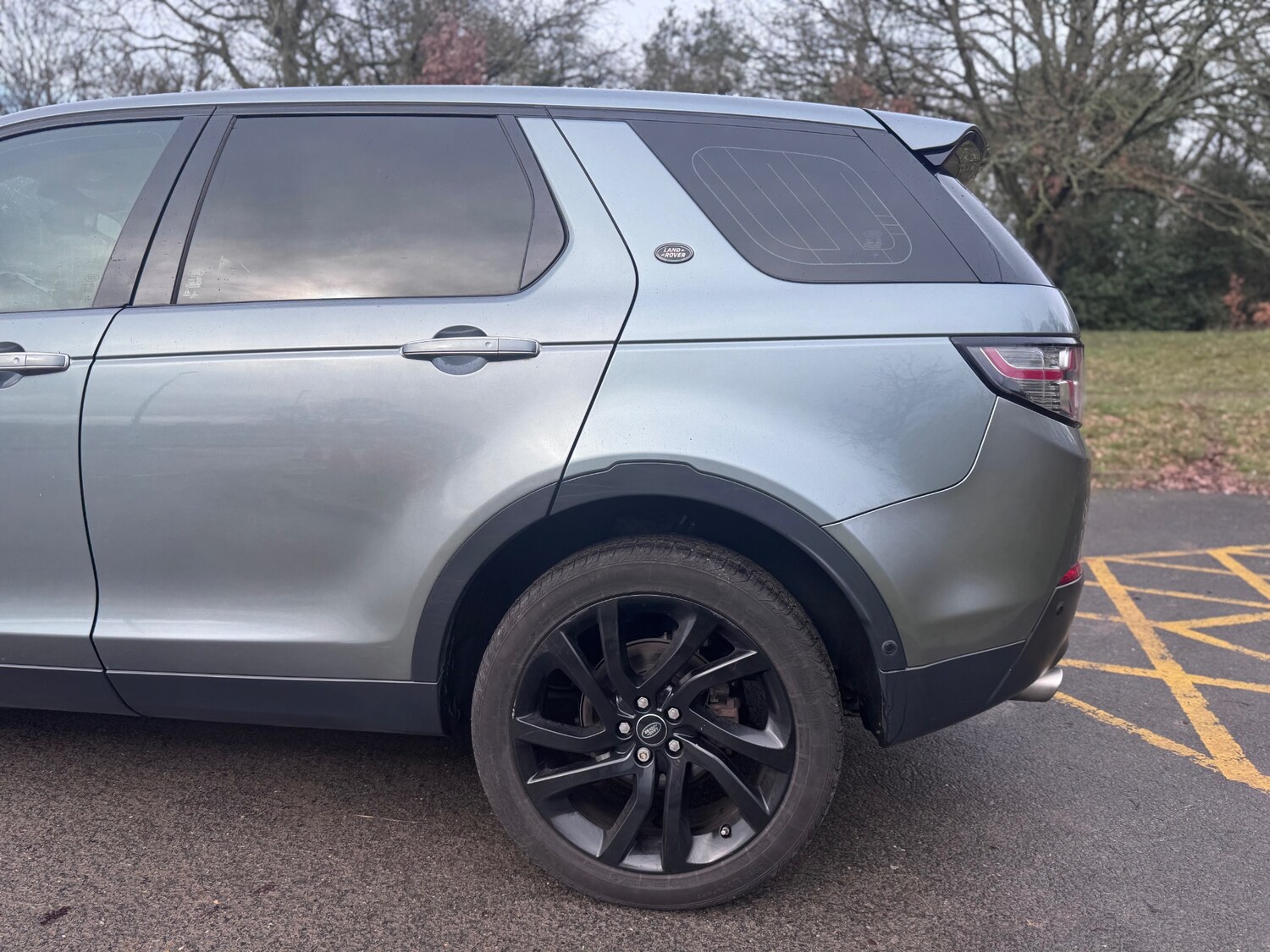 Used Land Rover Discovery Sport 2017 for sale - 77675408: Photo 10