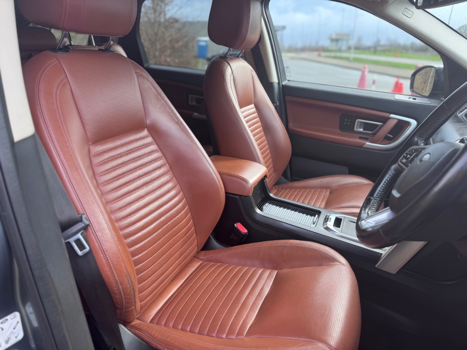 Used Land Rover Discovery Sport 2017 for sale - 77675408: Photo 43