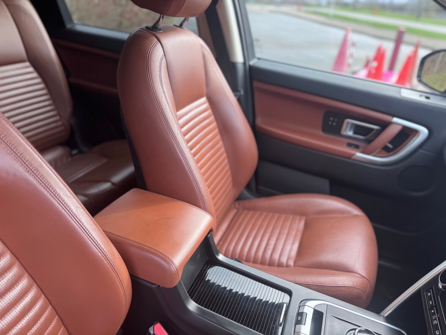 Used Land Rover Discovery Sport 2017 for sale - 77675408: Photo 44