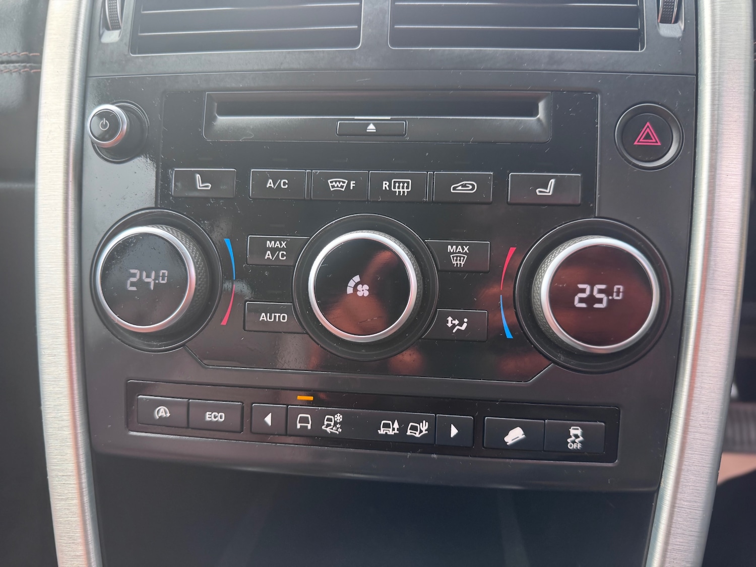 Used Land Rover Discovery Sport 2017 for sale - 77675408: Photo 48