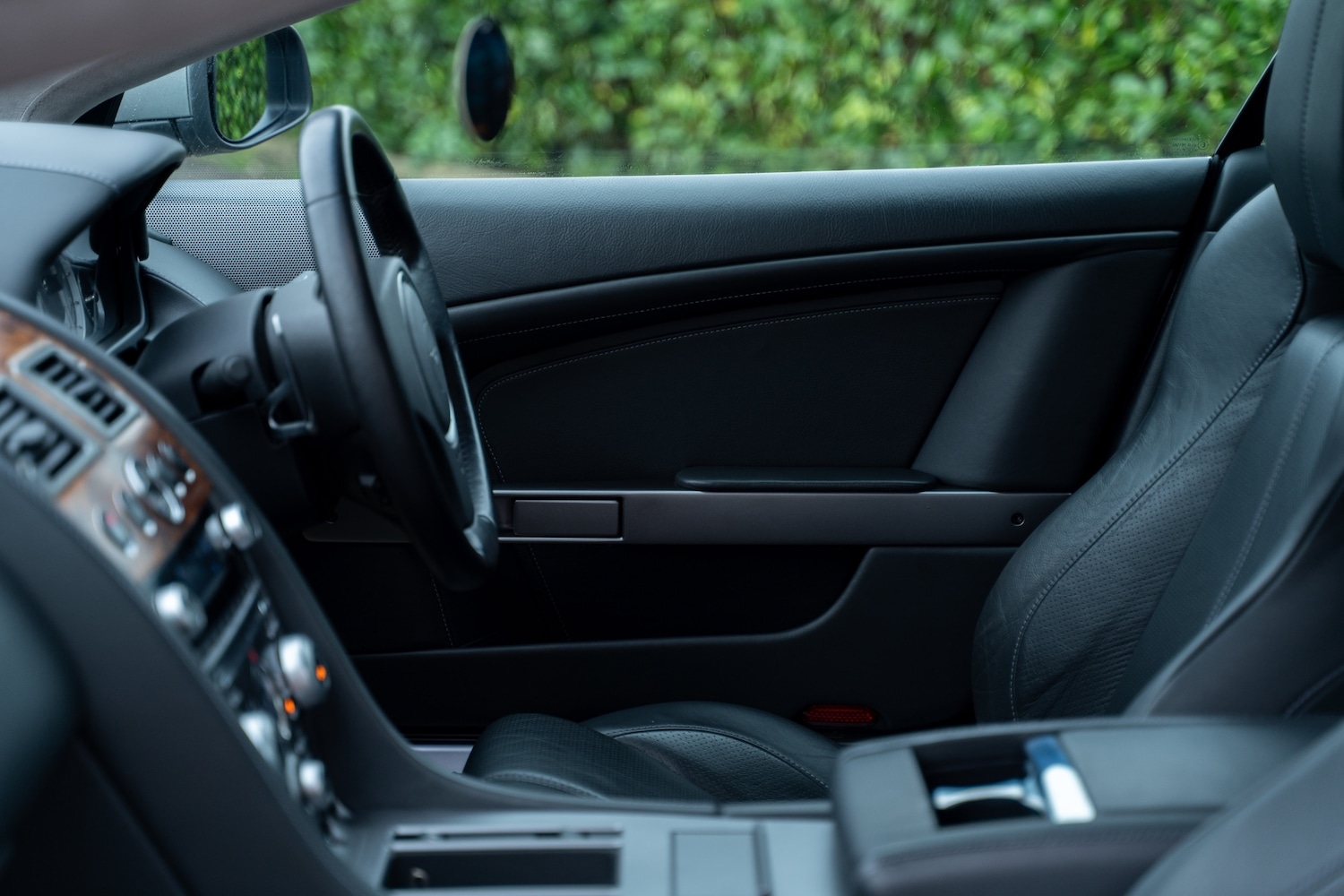 Used Aston Martin DB9 2008 for sale - 78061558: Photo 22