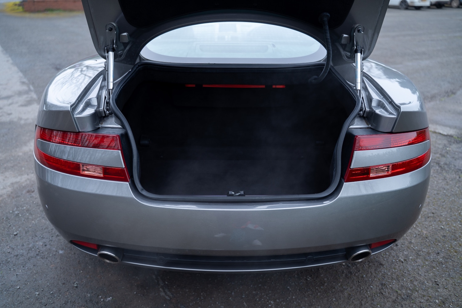 Used Aston Martin DB9 2008 for sale - 78061558: Photo 28