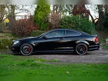 Used Mercedes-Benz C Class 2012 for sale - 76652282: Photo