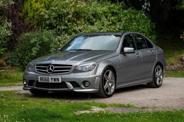 Used Mercedes-Benz C-Class 2011 for sale - 75032186: Photo 1