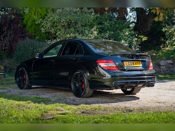 Used Mercedes-Benz C-Class 2009 for sale - 76037301: Photo