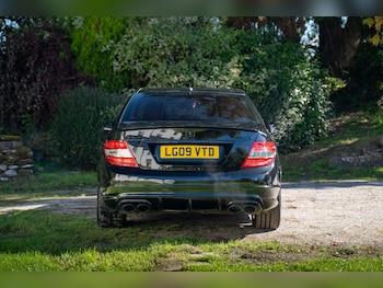 Used Mercedes-Benz C-Class 2009 for sale - 76037301: Photo