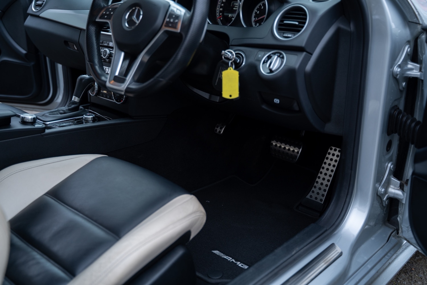 Used Mercedes-Benz C Class 2013 for sale - 77833827: Photo 27