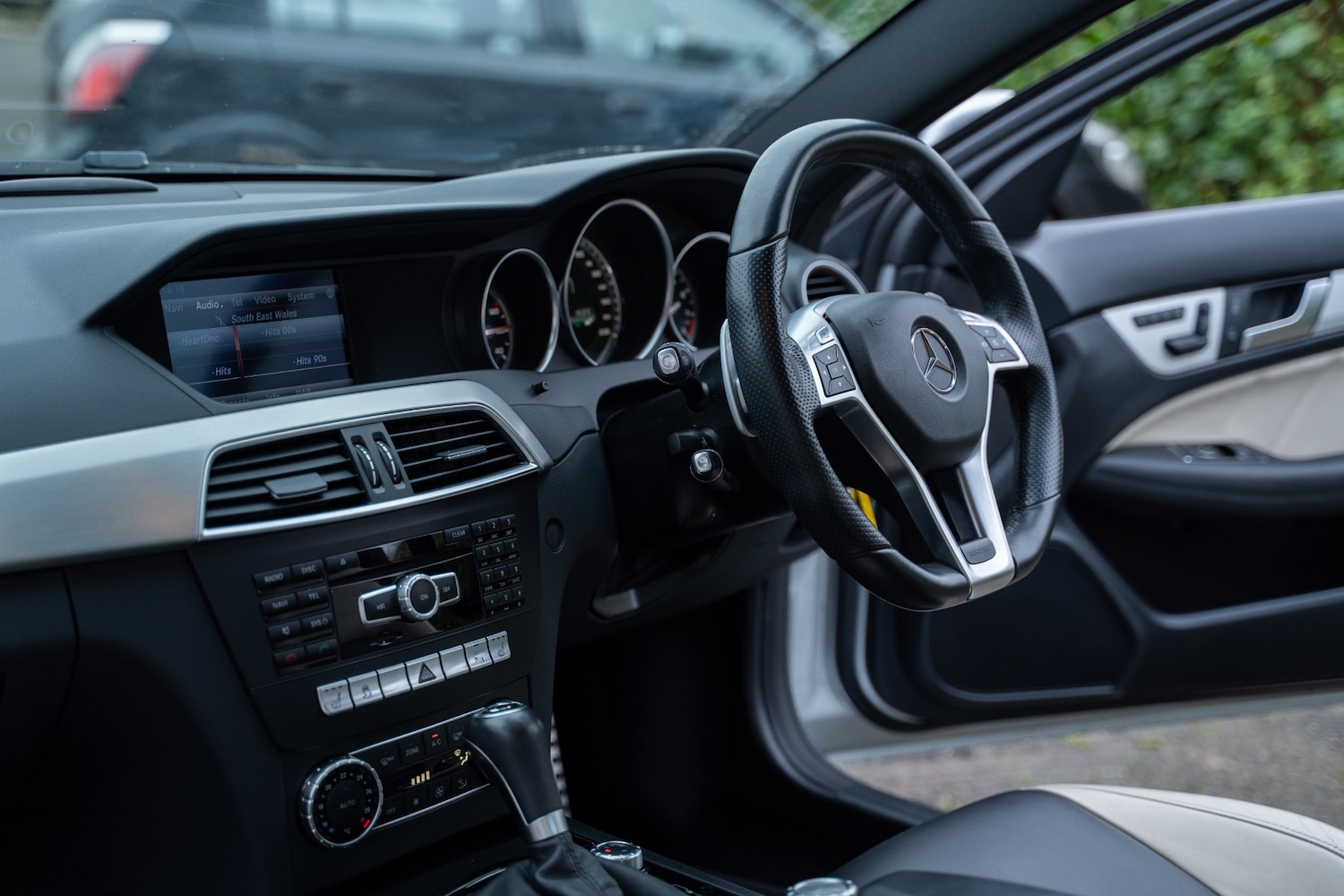 Used Mercedes-Benz C Class 2013 for sale - 77833827: Photo 28