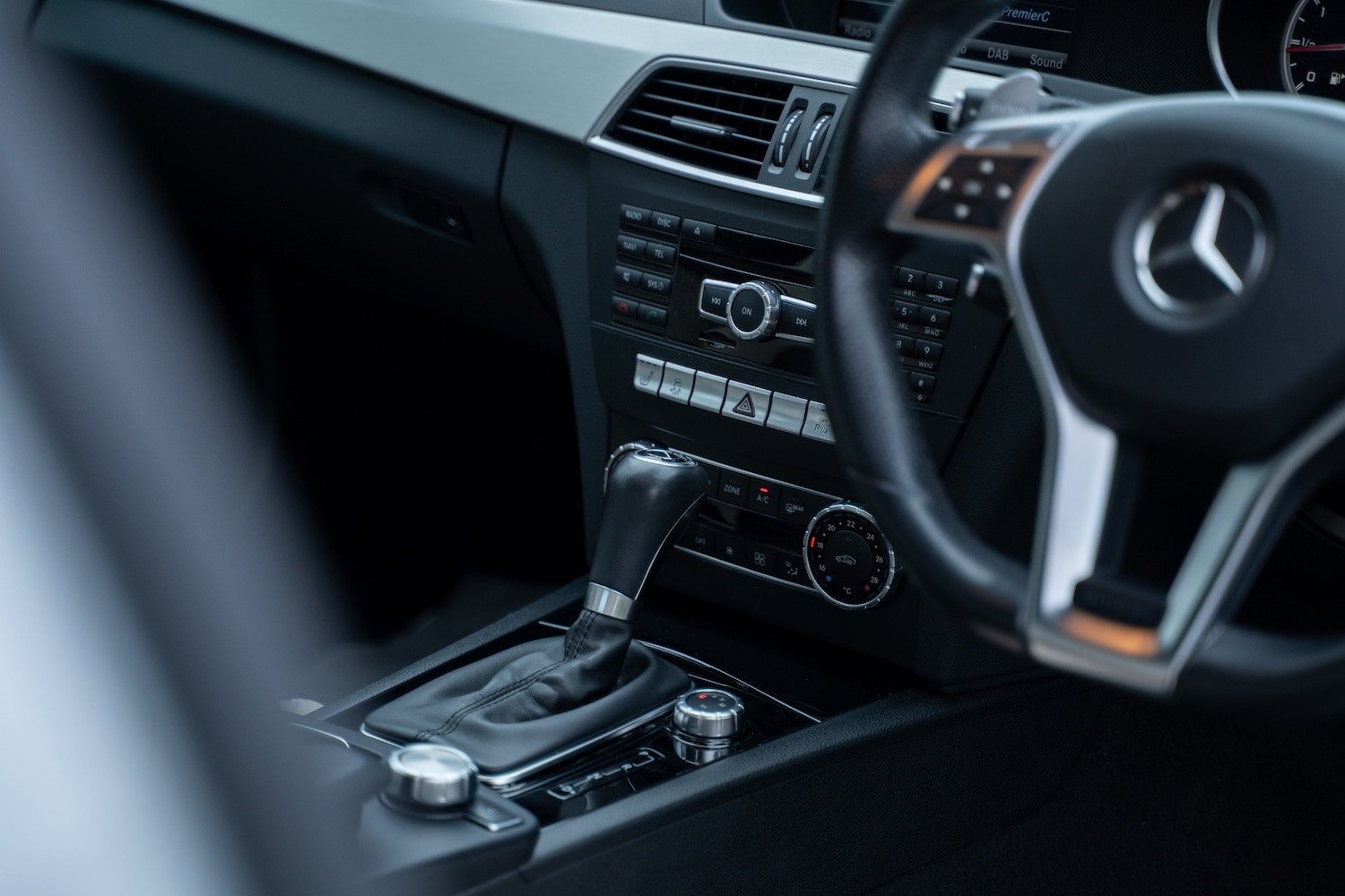 Used Mercedes-Benz C Class 2013 for sale - 77833827: Photo 30