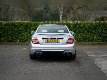 Used Mercedes-Benz C Class 2013 for sale - 77833827: Photo
