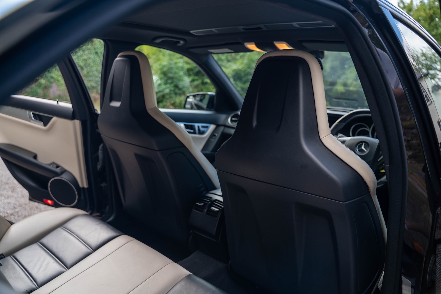 Used Mercedes-Benz C Class 2012 for sale - 75743408: Photo 25