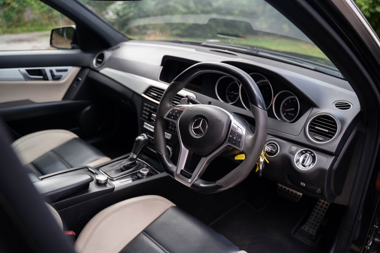 Used Mercedes-Benz C Class 2012 for sale - 75743408: Photo 30