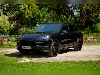 Used Porsche Cayenne 2014 for sale - 76076811: Photo