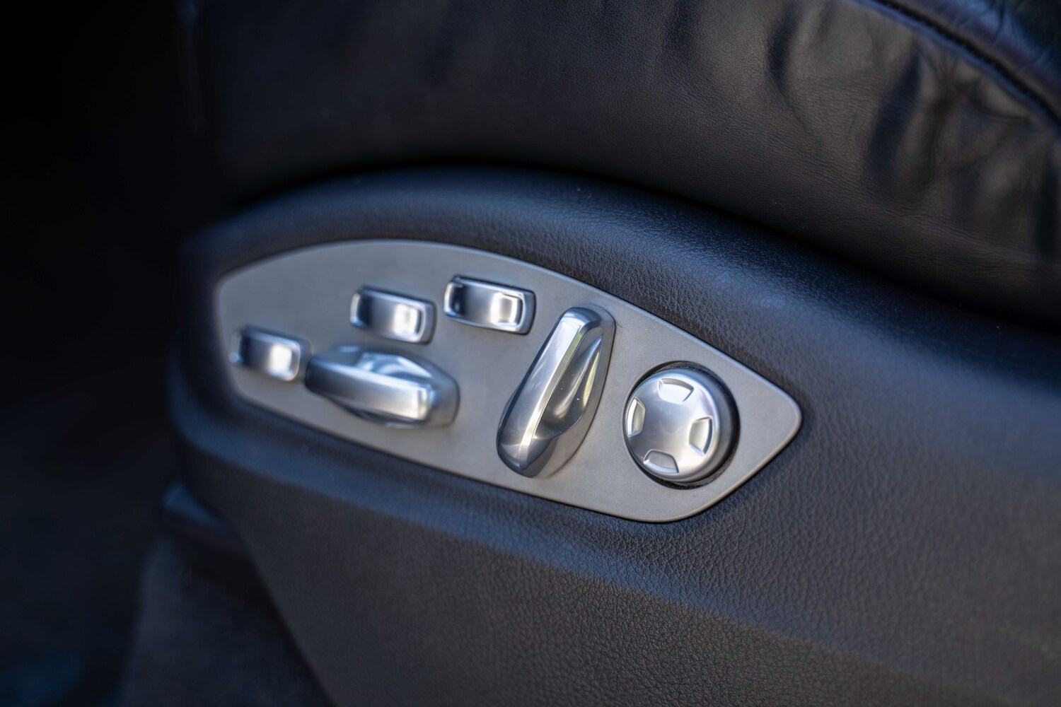 Used Porsche Cayenne 2014 for sale - 76076811: Photo 26