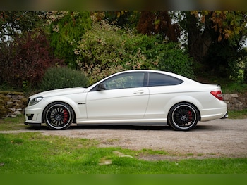 Used Mercedes-Benz C-Class 2012 for sale - 76242640: Photo 2