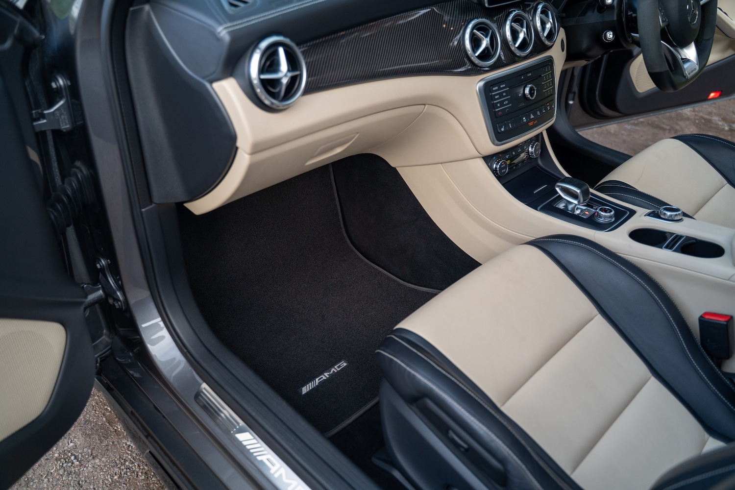 Used Mercedes-Benz GLA 2016 for sale - 77562937: Photo 24