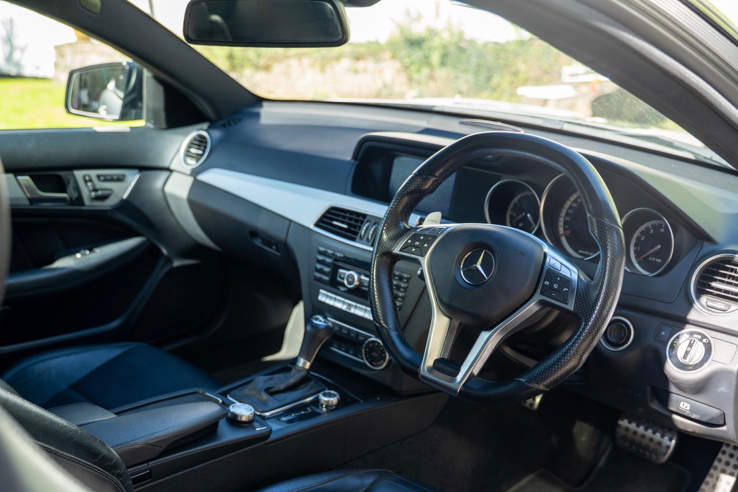 Used Mercedes-Benz C Class 2013 for sale - 76055800: Photo 19