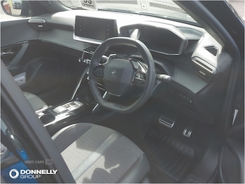 Used Peugeot 2008 2023 for sale - 79610110: Photo