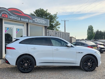 Used Jaguar F-Pace 2018 for sale - 79396479: Photo