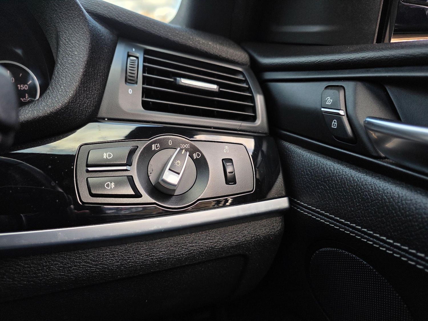 Used BMW X4 2016 for sale - 77825008: Photo 36