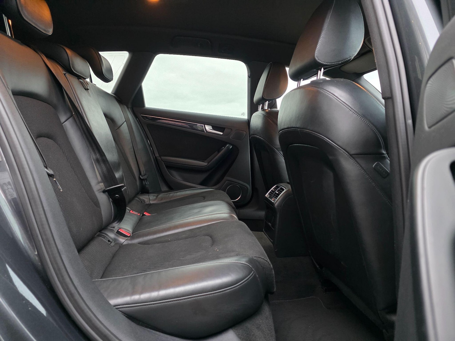 Used Audi A4 2012 for sale - 76926094: Photo 15