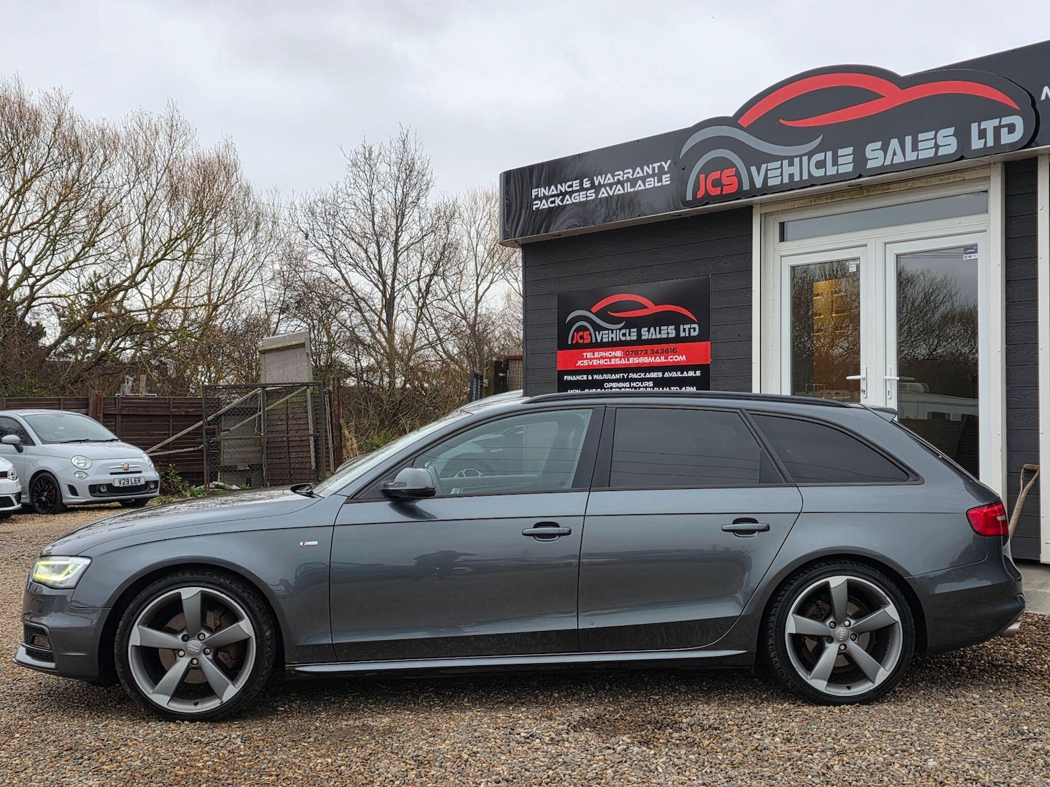 Used Audi A4 2012 for sale - 76926094: Photo 9