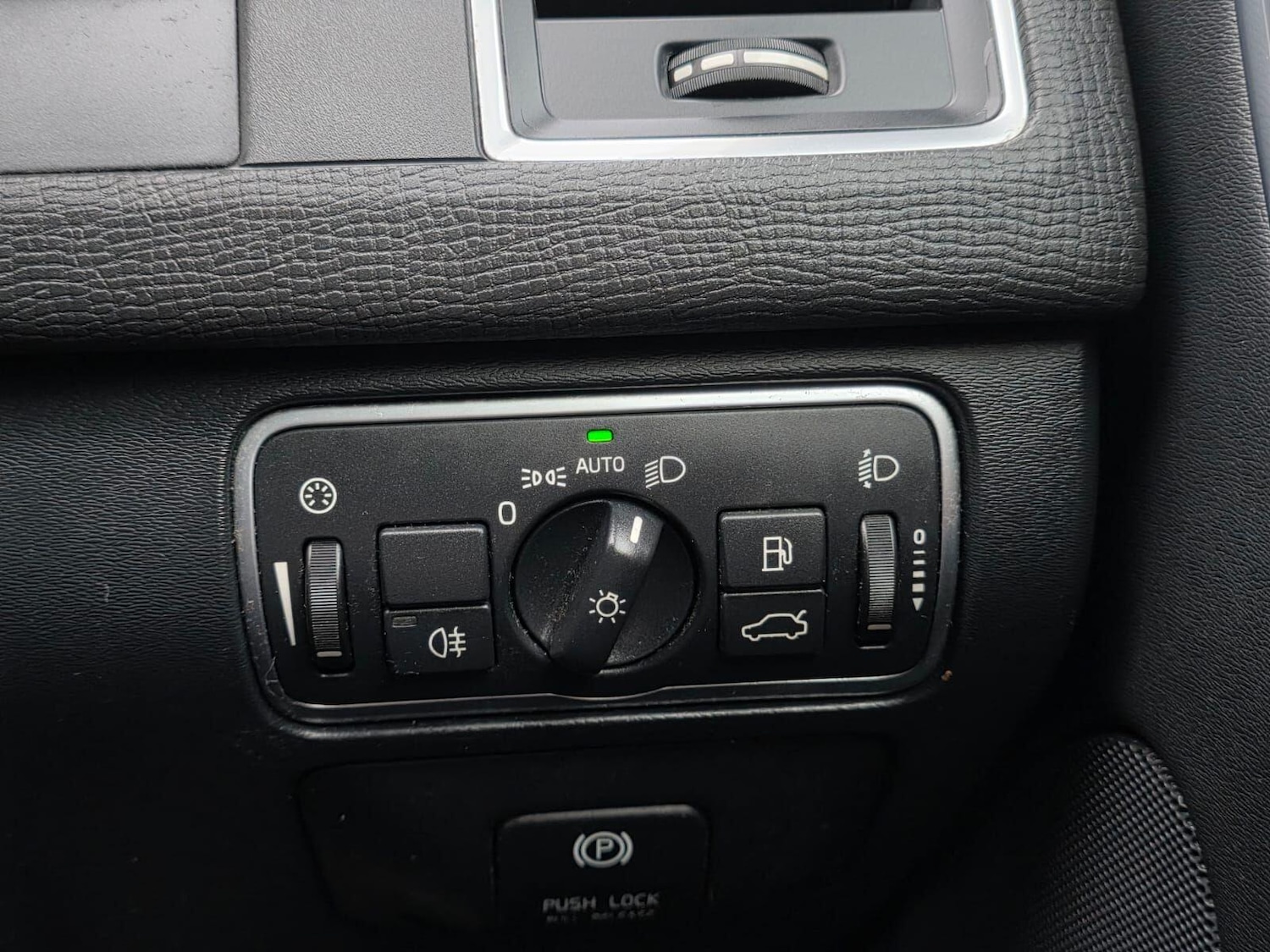 Used Volvo XC60 2014 for sale - 77166836: Photo 29