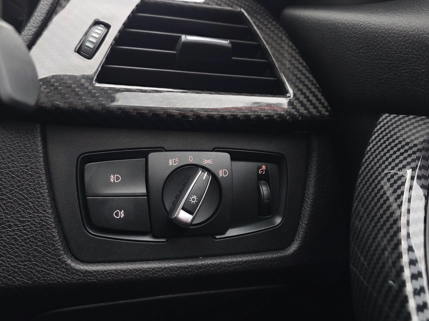 Used BMW 3 Series 2017 for sale - 78047897: Photo 40