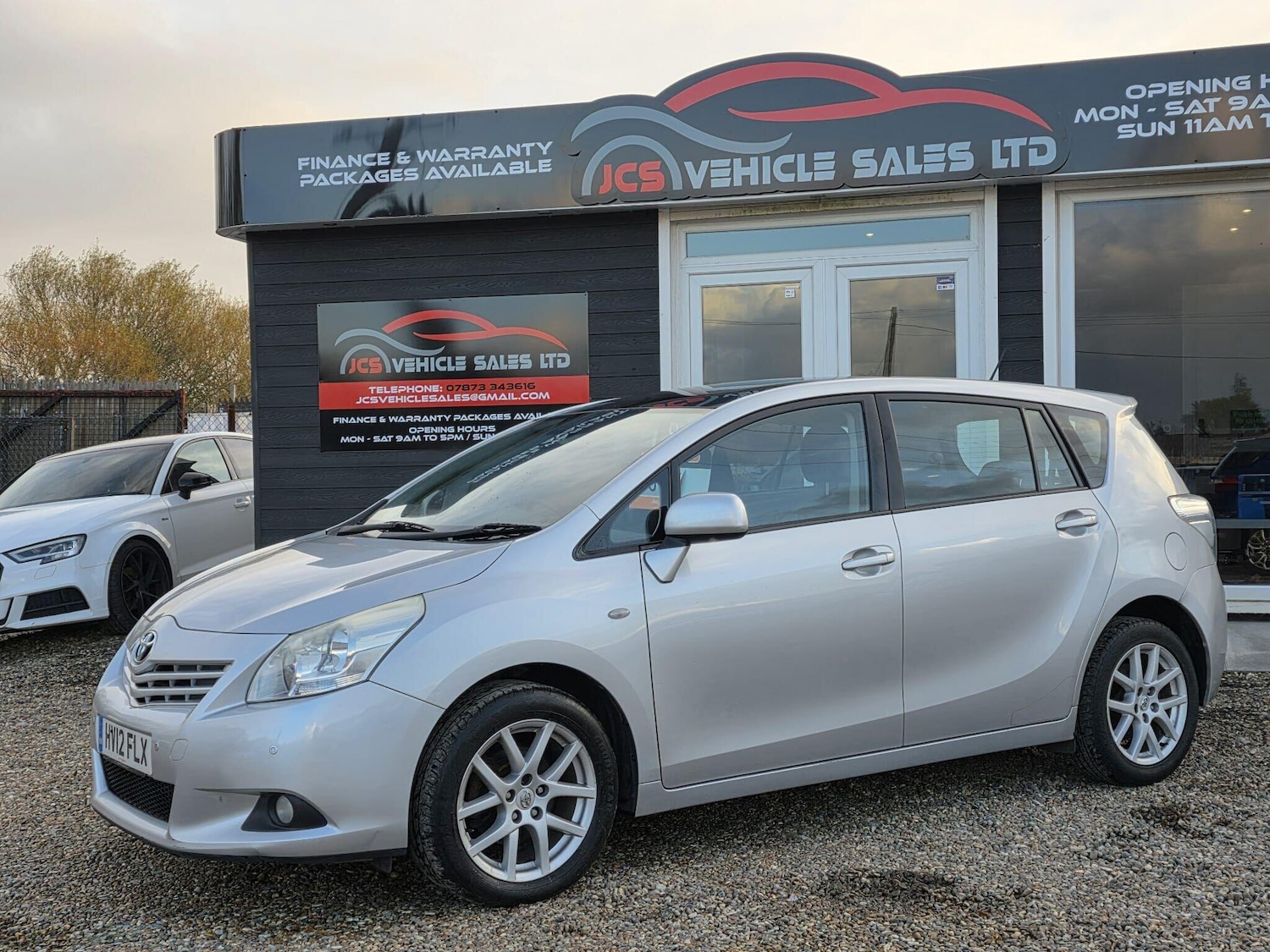 Used Toyota Verso 2012 for sale - 76995891: Photo 11