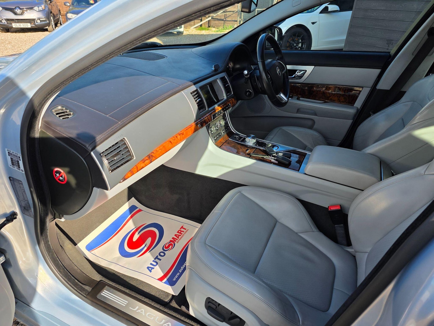 Used Jaguar XF 2014 for sale - 77823702: Photo 19