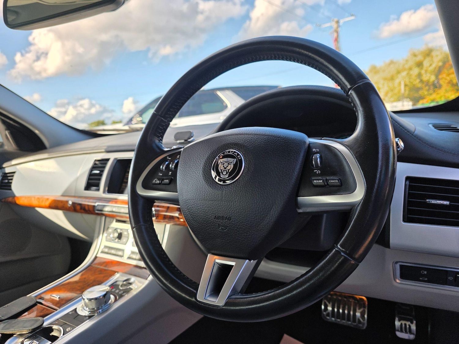 Used Jaguar XF 2014 for sale - 77823702: Photo 23