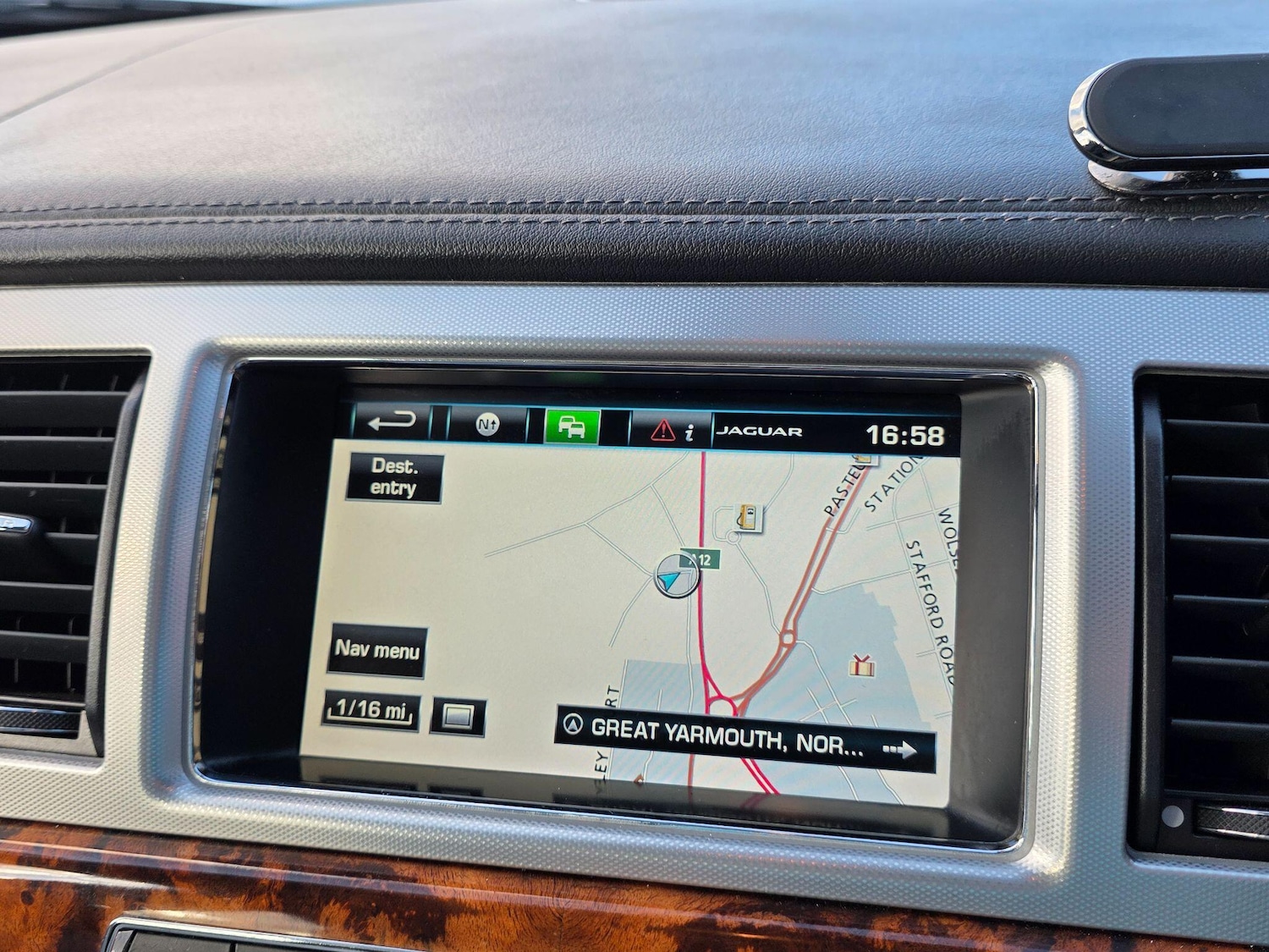 Used Jaguar XF 2014 for sale - 77823702: Photo 34