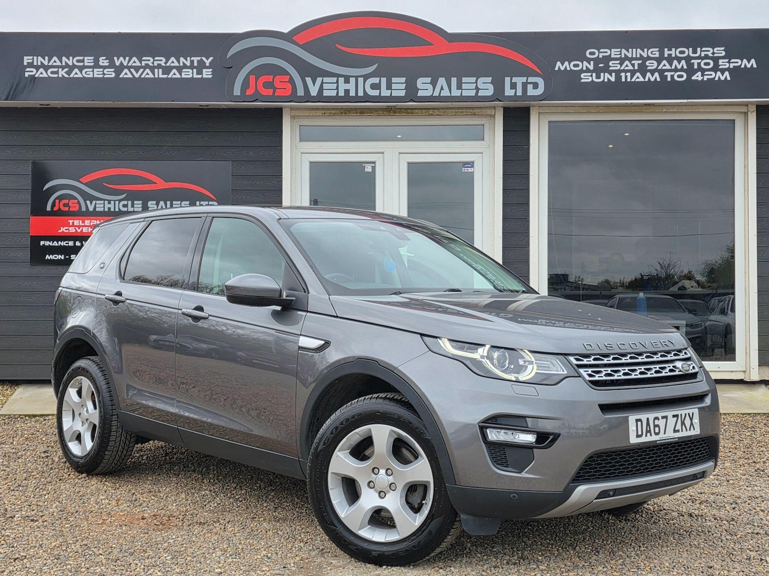 Used Land Rover Discovery Sport 2017 for sale - 78127417: Photo 1