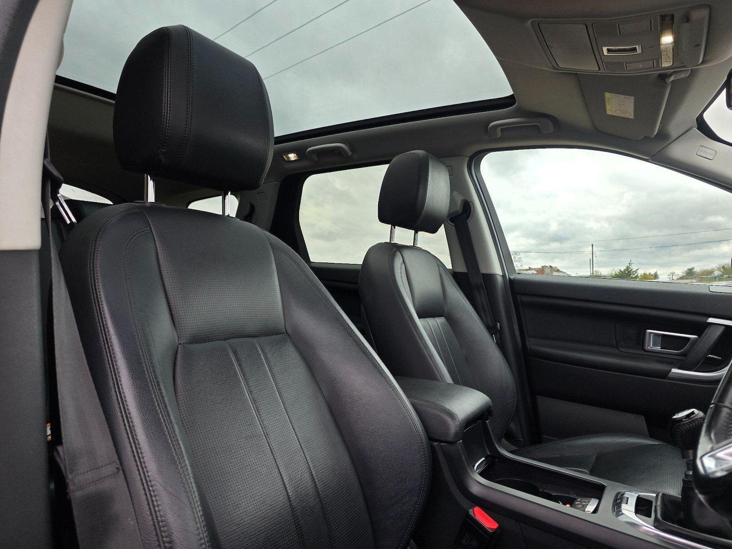 Used Land Rover Discovery Sport 2017 for sale - 78127417: Photo 17