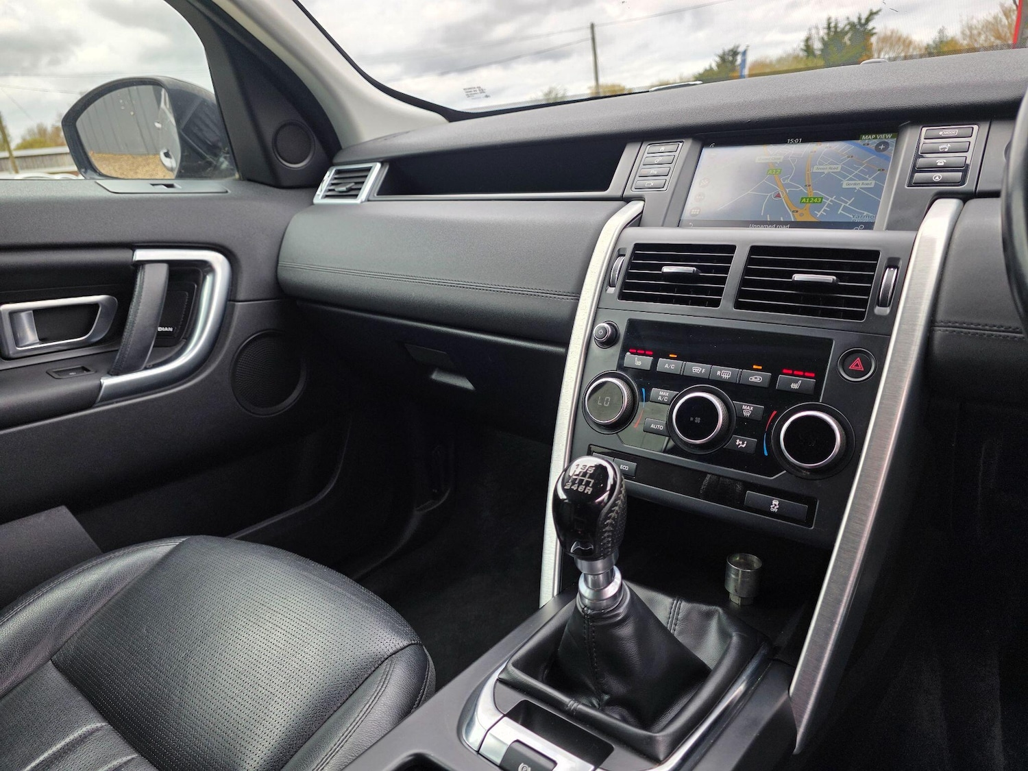 Used Land Rover Discovery Sport 2017 for sale - 78127417: Photo 27