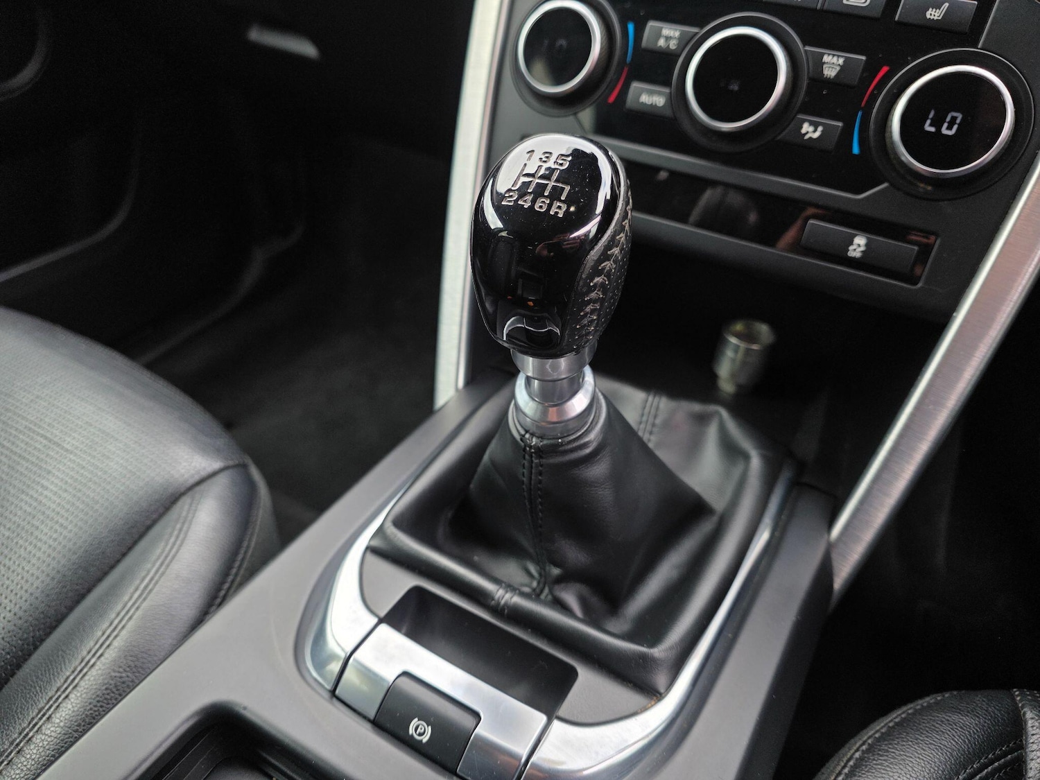 Used Land Rover Discovery Sport 2017 for sale - 78127417: Photo 28