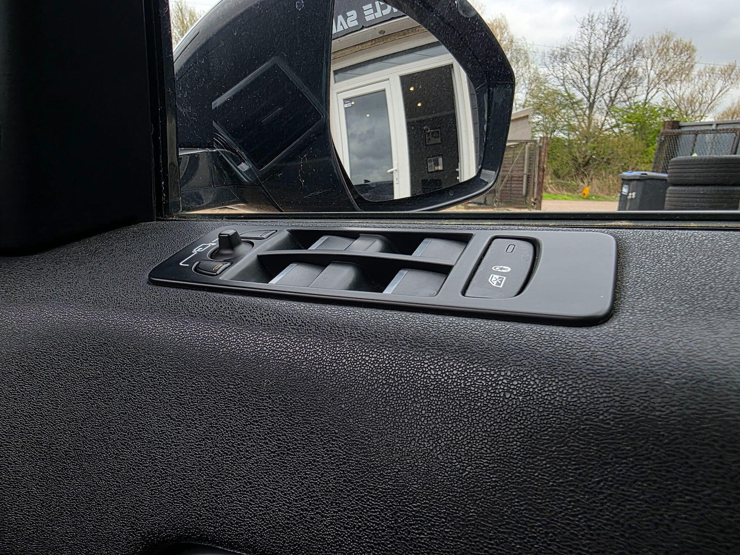 Used Land Rover Discovery Sport 2017 for sale - 78127417: Photo 38