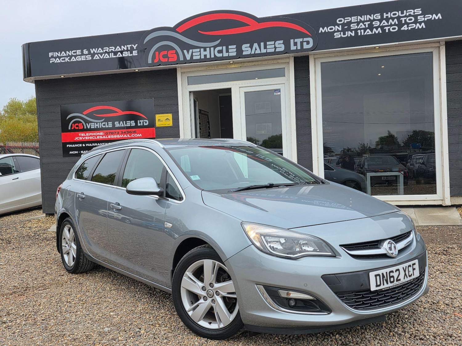Used Vauxhall Astra 2013 for sale - 76599465: Photo 1