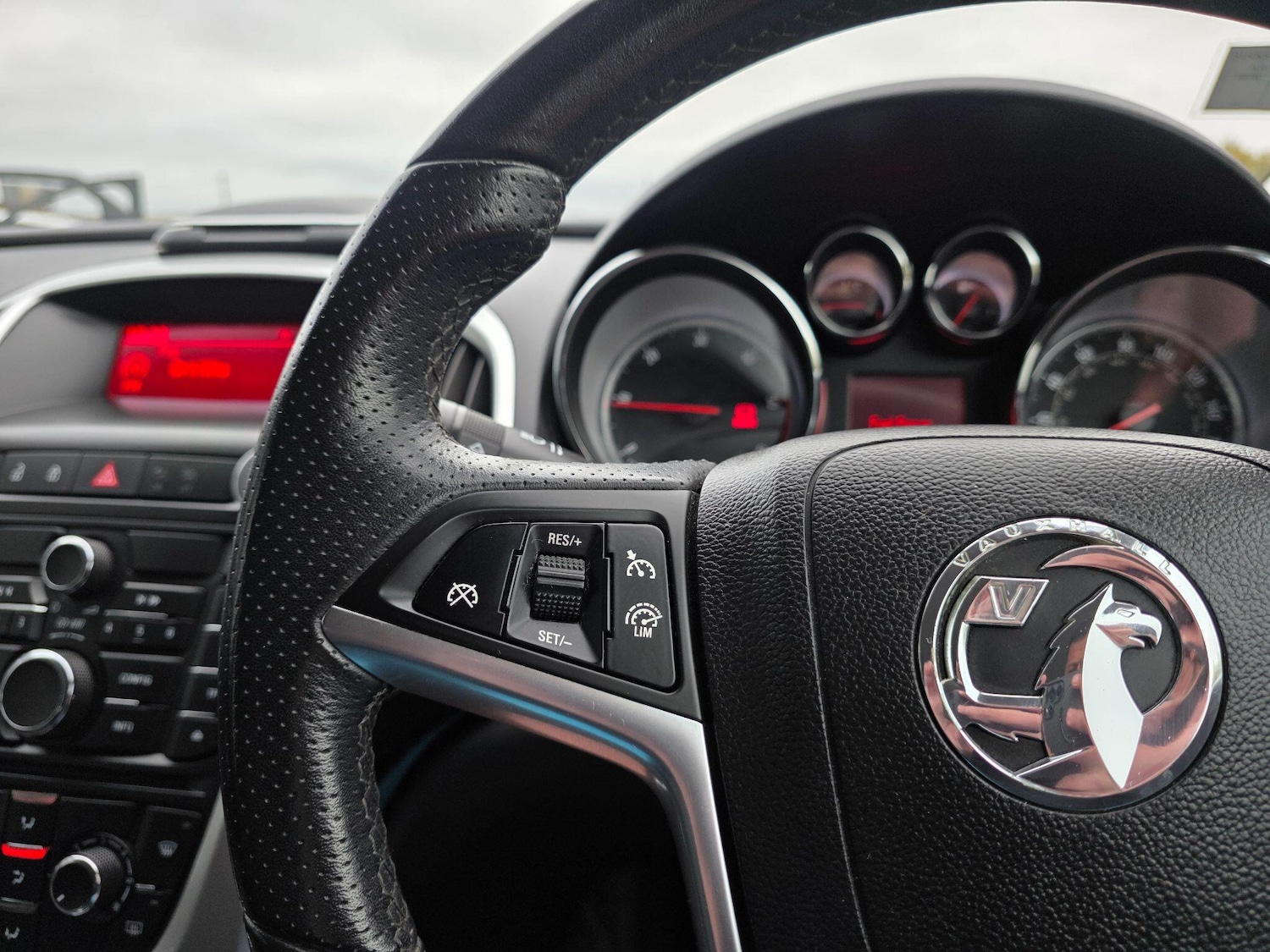 Used Vauxhall Astra 2013 for sale - 76599465: Photo 27