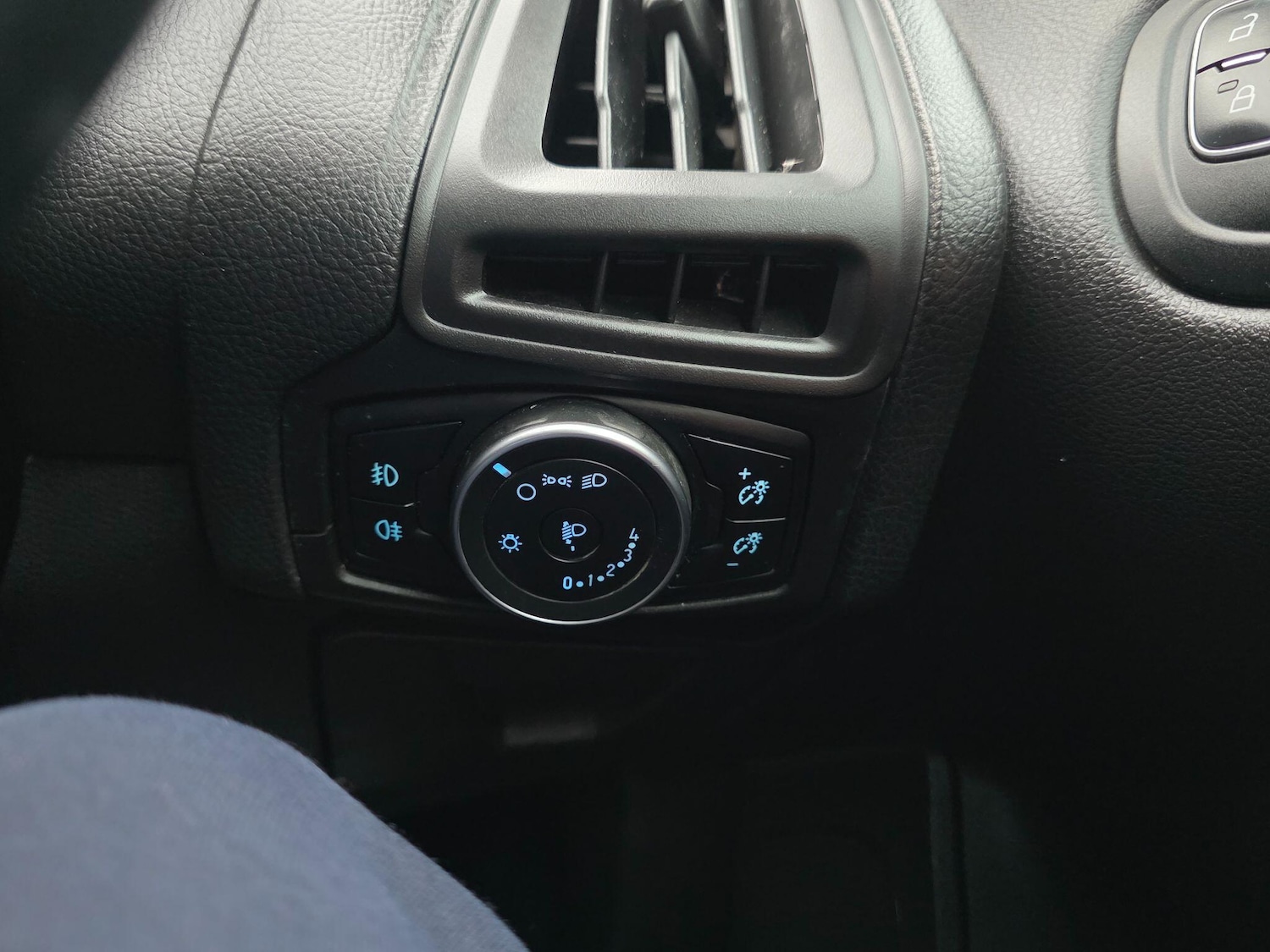 Used Ford Focus 2014 for sale - 77376619: Photo 30