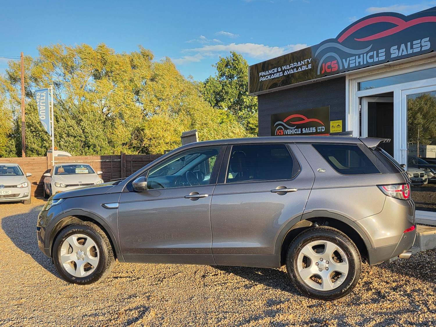 Used Land Rover Discovery Sport 2017 for sale - 77015509: Photo 7