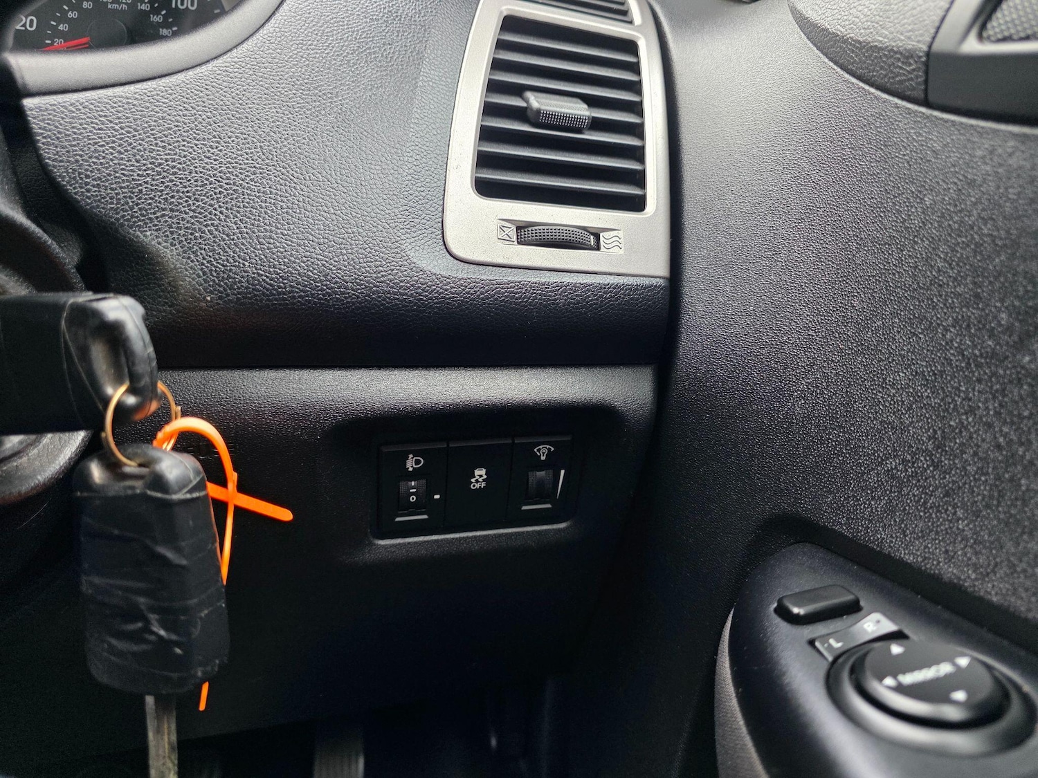 Used Hyundai i20 2010 for sale - 78085836: Photo 27