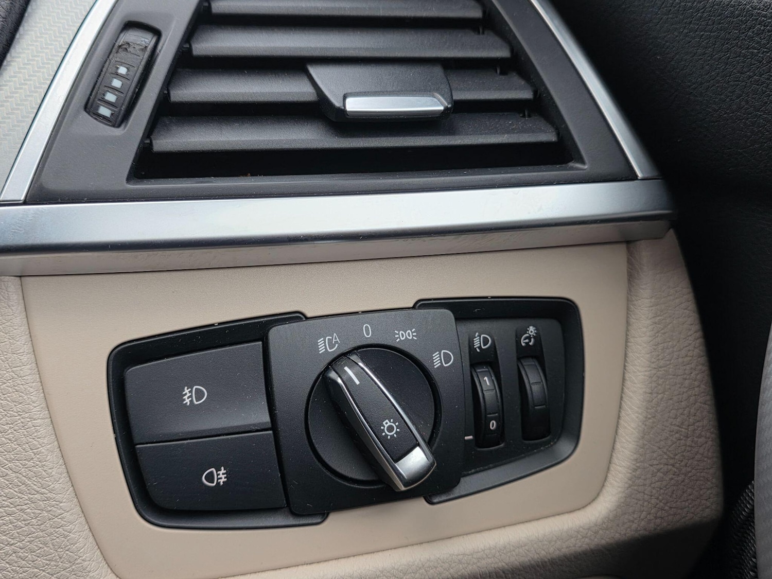 Used BMW 3 Series 2018 for sale - 77162983: Photo 44