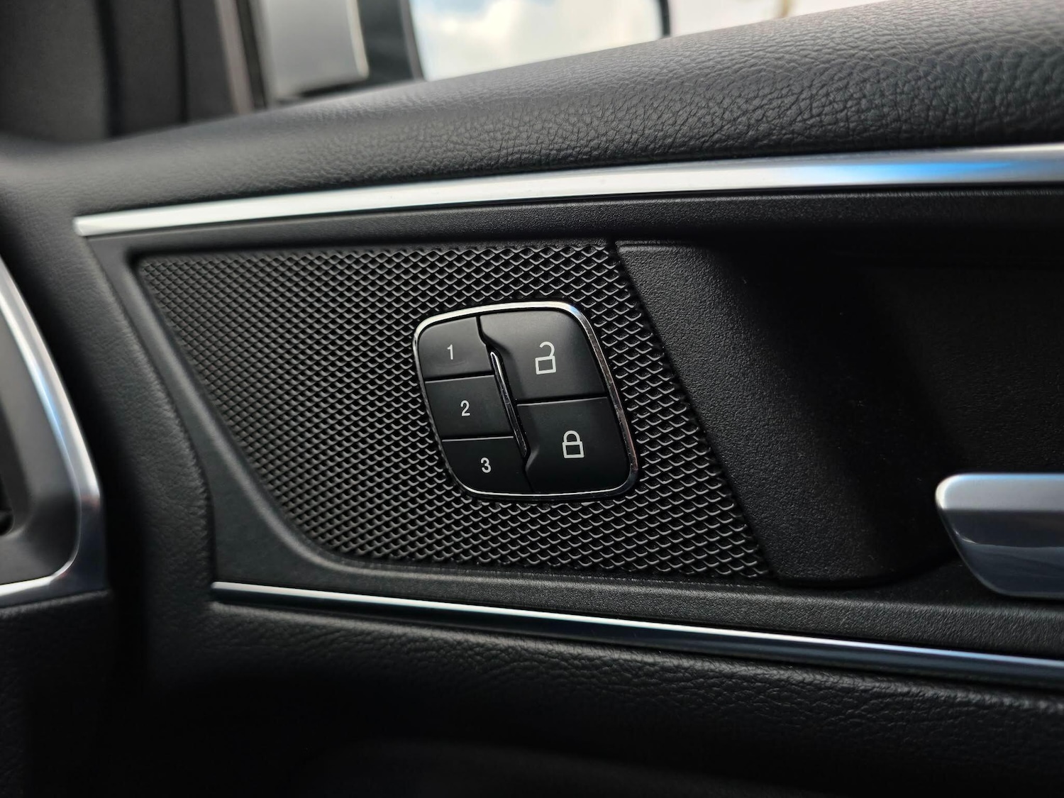 Used Ford Edge 2018 for sale - 77824871: Photo 39