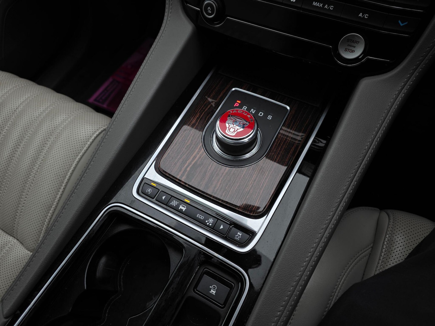 Used Jaguar F-Pace 2016 for sale - 77020873: Photo 25