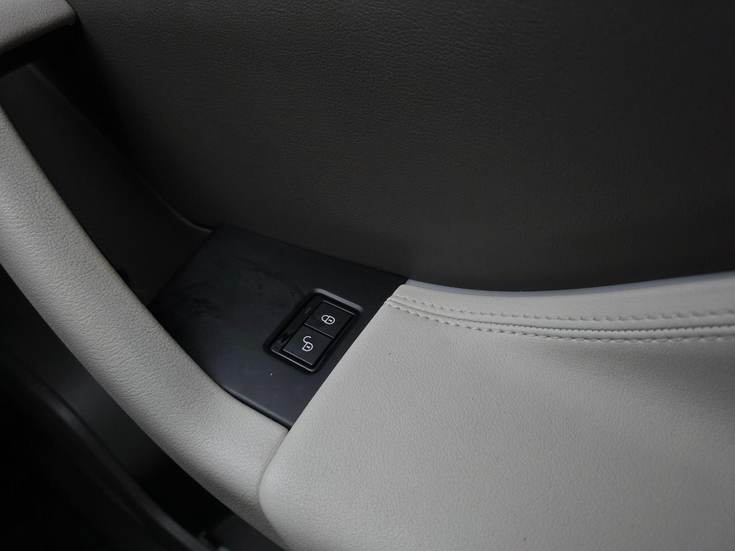 Used Jaguar F-Pace 2016 for sale - 77020873: Photo 37