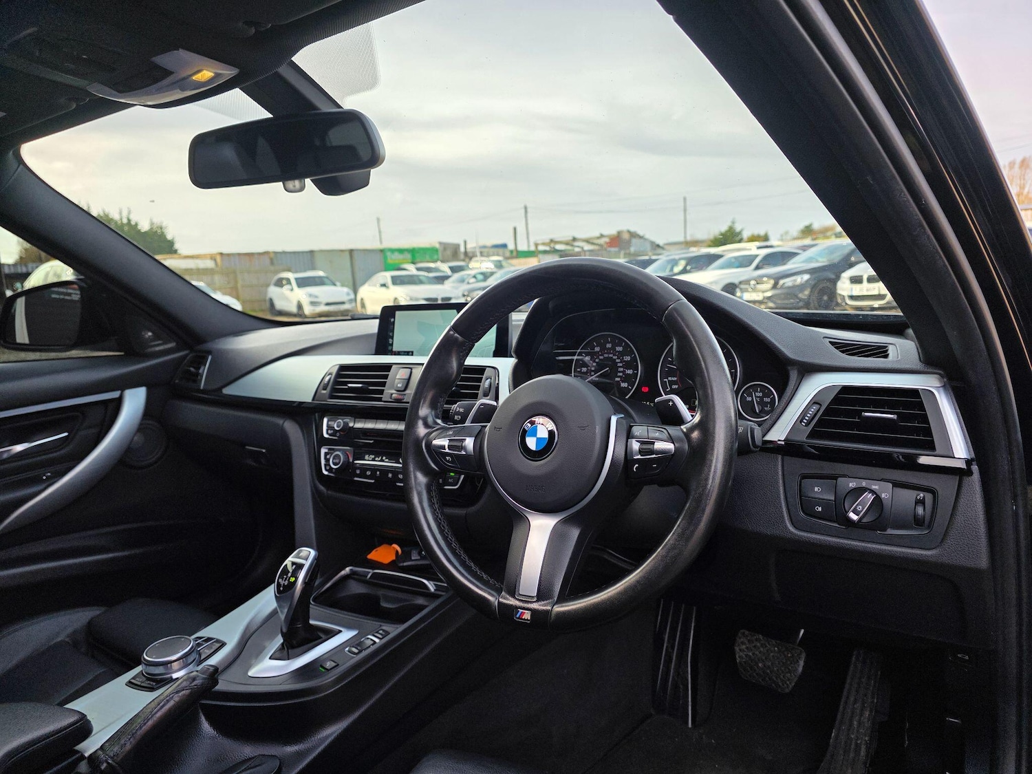 Used BMW 3 Series 2017 for sale - 77633022: Photo 19